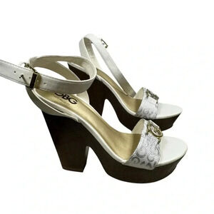 GBG Los Angeles Selah Ankle Strap Block Heel Sandals size 8.5 white color